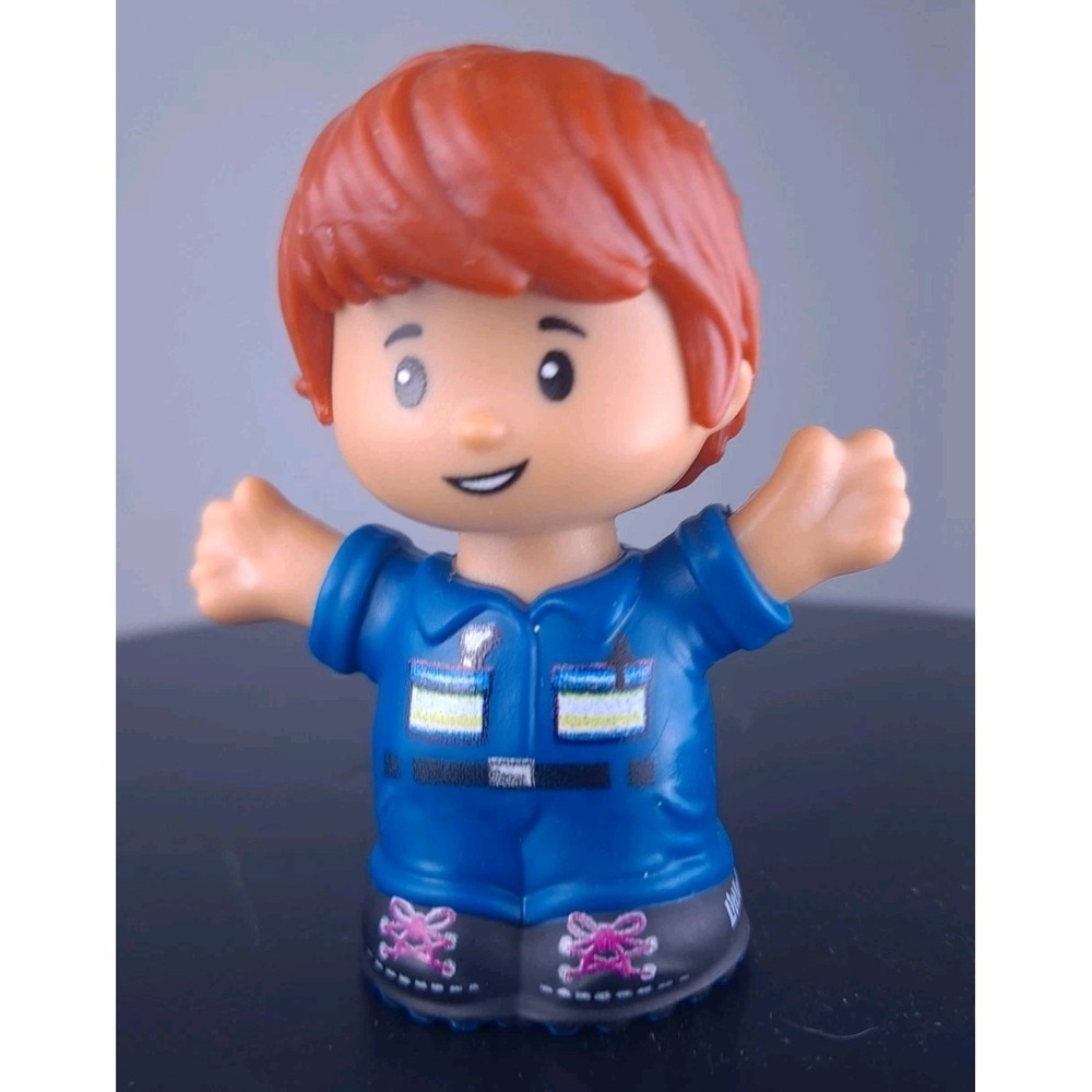Fisher Price Little People Tow Truck Driver Mechanic Red Hair Mom Blue‎ Overalls